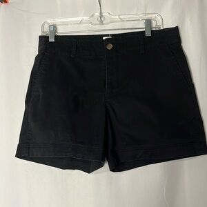 GAP cotton shorts in black size 6- 5“ inseam